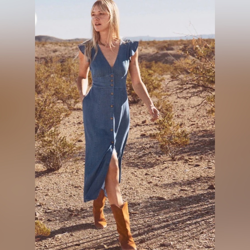 Camila Midi Dress in Chambray